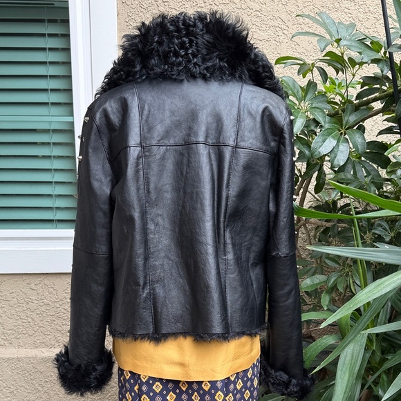 Vintage Women's Black Shearling Jacket - Picture 8 of 12